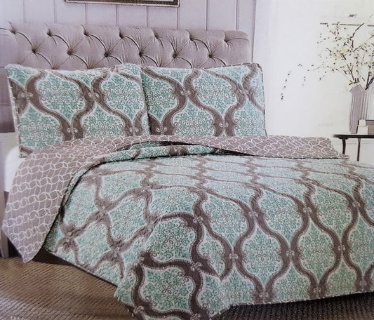 Comfortable Elegance Turquoise Floral Queen Size Reversible 3-Piece Quilt Set: 1 Quilt (86" x 86") and 2 Pillow Shams (20" x 26")